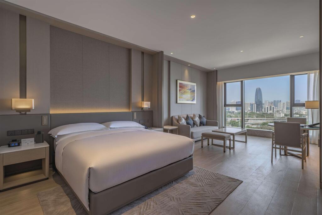 Шэньчжэнь: DoubleTree by Hilton Shenzhen Nanshan
