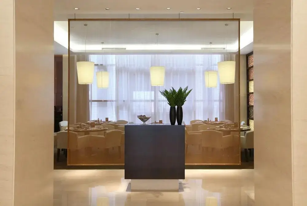 Далянь: Howard Johnson By Wyndham Parkland Hotel Dalian