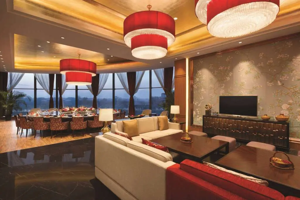 Уцзяцюй: Wyndham Urumqi North