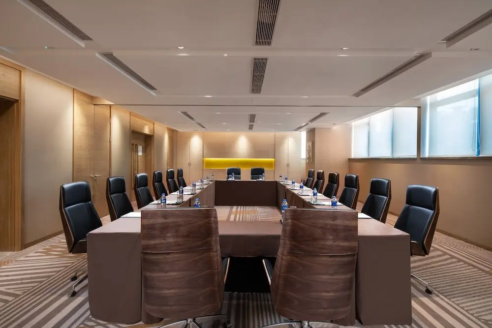 Ланьчжоу: Holiday Inn  Suites Lanzhou Center