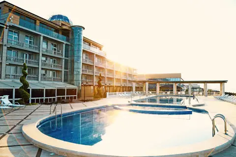 Курортный отель Ribera Resort&SPA — фото 1