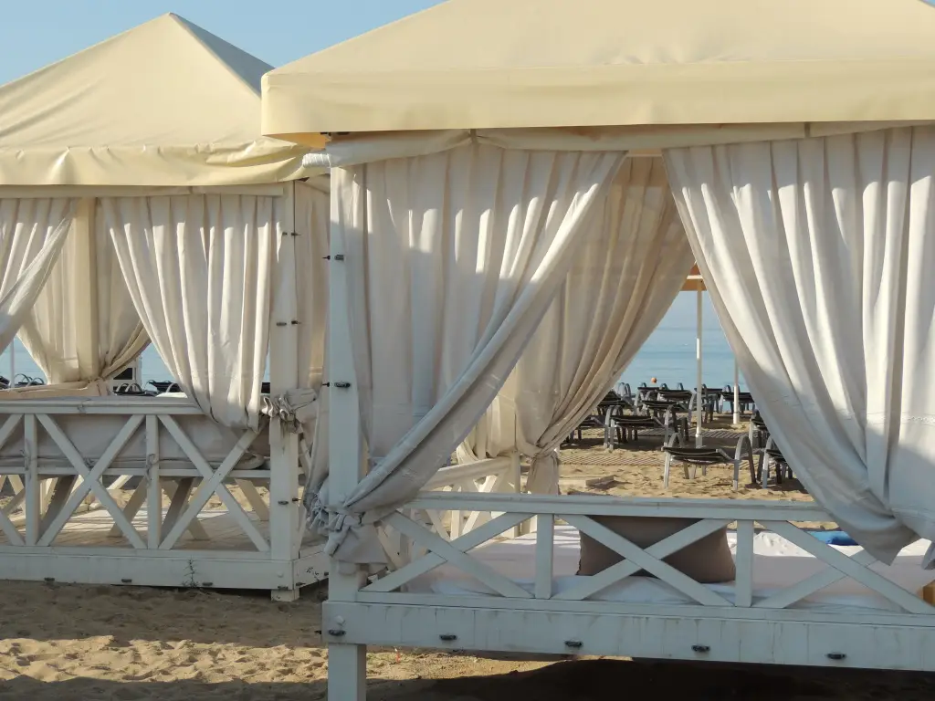 carousel image 4