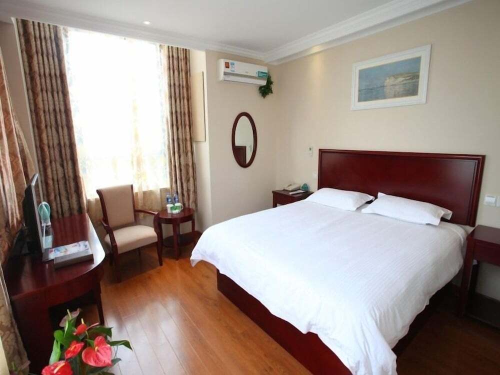 Наньтун: GreenTree Inn Nantong Tongzhou District Pingchao Bus Station Express Hotel