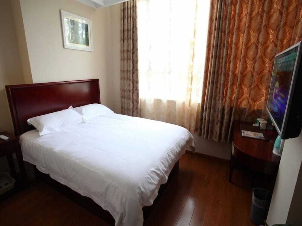 Наньтун: GreenTree Inn Nantong Tongzhou District Pingchao Bus Station Express Hotel