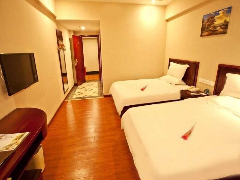 Чжухай: GreenTree Inn Zhuhai Changlong Airport