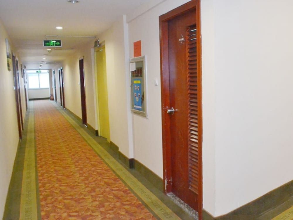 Лаиву: Greentree Inn Laiwu West Laiwu Road Express Hotel