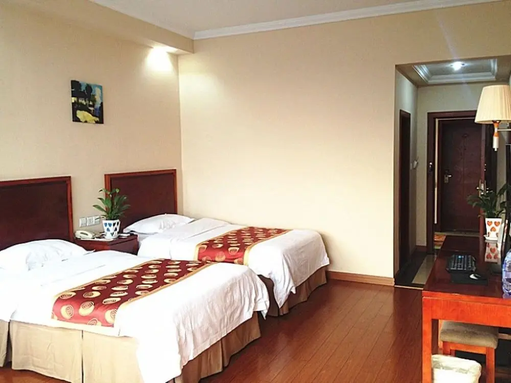 Лаиву: Greentree Inn Laiwu West Laiwu Road Express Hotel