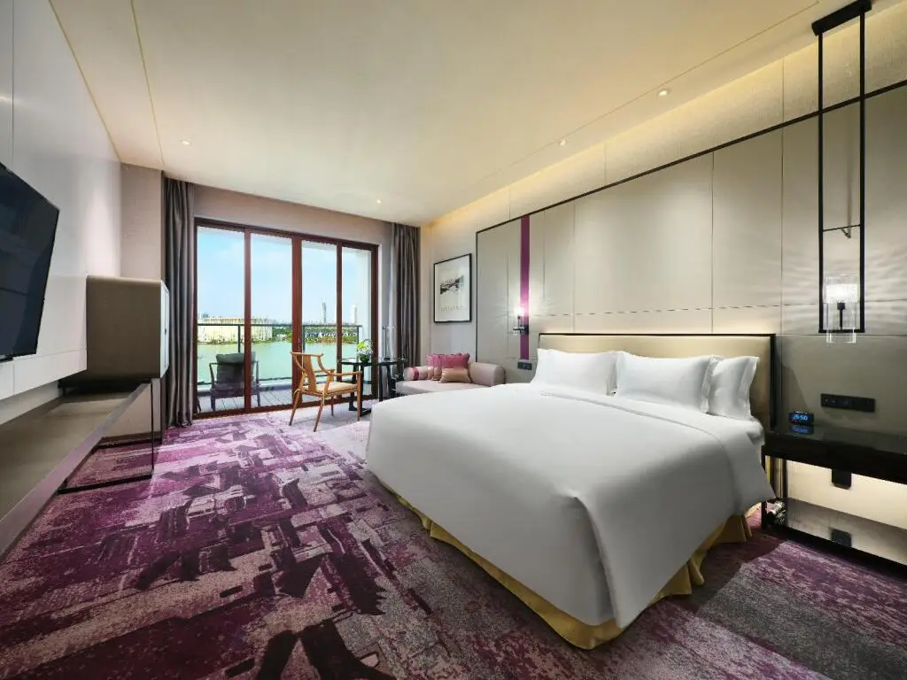 Уси: Crowne Plaza Wuxi Lake View
