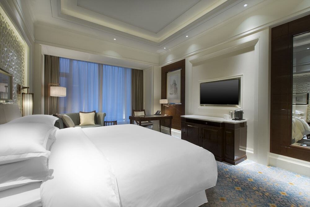 Ухань: Sheraton Grand Wuhan Hankou Hotel