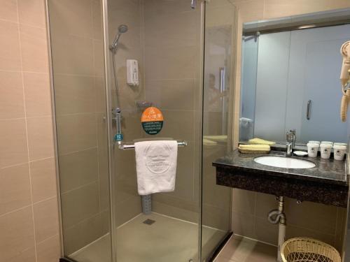 Нанкин: GreenTree Inn Jiangsu Nanjing Jiangning Southeast University Express Hotel