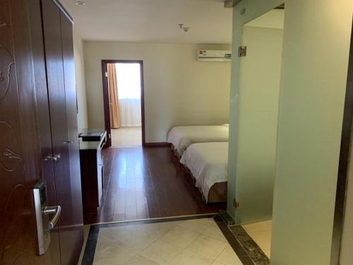 Нанкин: GreenTree Inn Jiangsu Nanjing Jiangning Southeast University Express Hotel