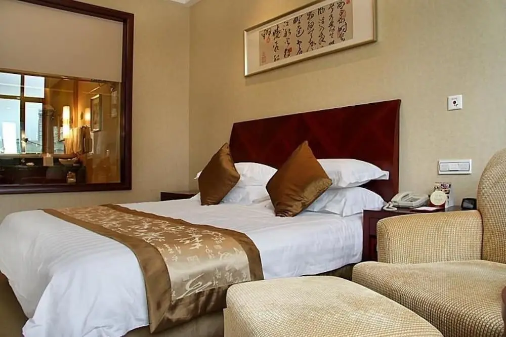 Шанхай: Yan'an Hotel - Shanghai