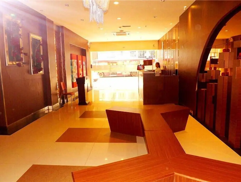 Гуанчжоу: V8 Hotel Xi Lang Branch
