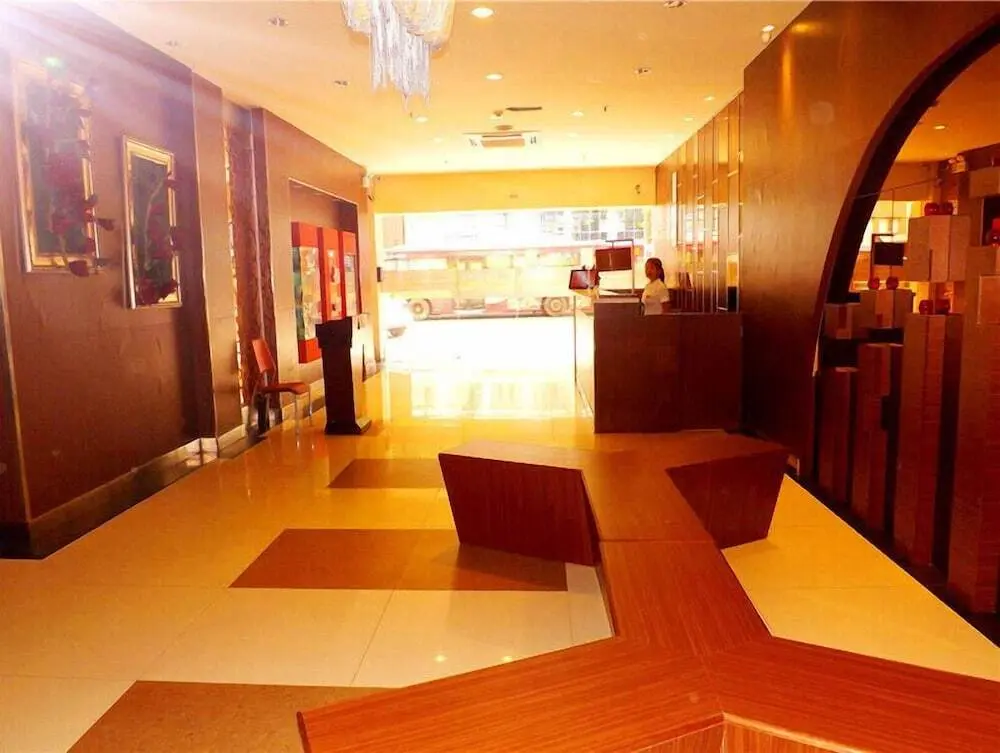 Гуанчжоу: V8 Hotel Xi Lang Branch