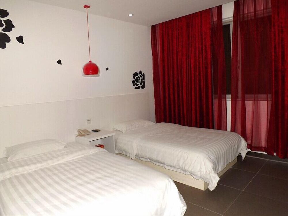 Гуанчжоу: V8 Hotel Xi Lang Branch