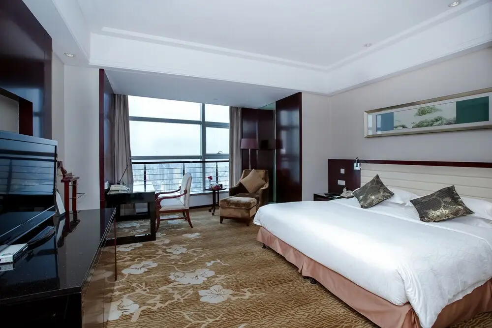 Циндао: New Century Hotel Qingdao