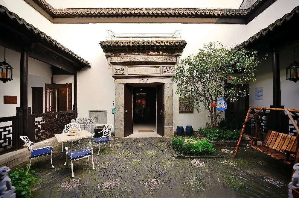 Шанхай: Blossom Hill Inn Zhouzhuang  Seasonland