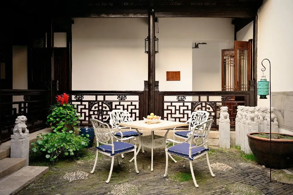 Шанхай: Blossom Hill Inn Zhouzhuang  Seasonland