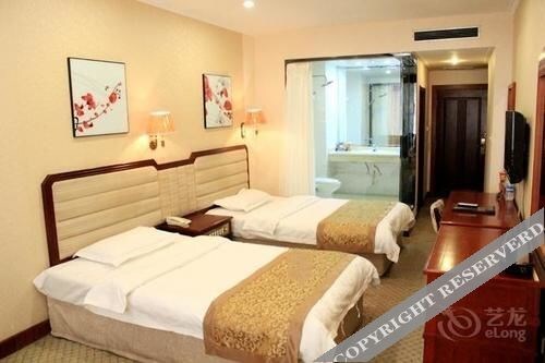 Шэньян: Yatai Hotel(Shenyang  Zhongjie,The Forbidden City)