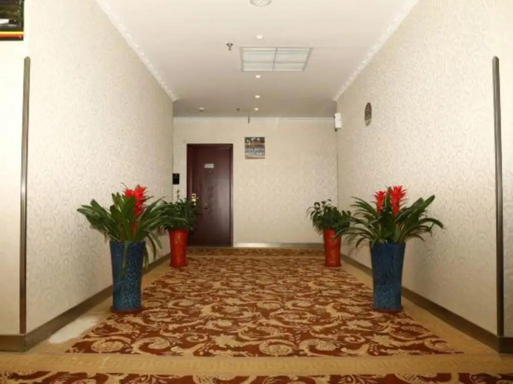 Шанхай: Super 8 by Wyndham Shanghai Jiading Ta Cheng Lu