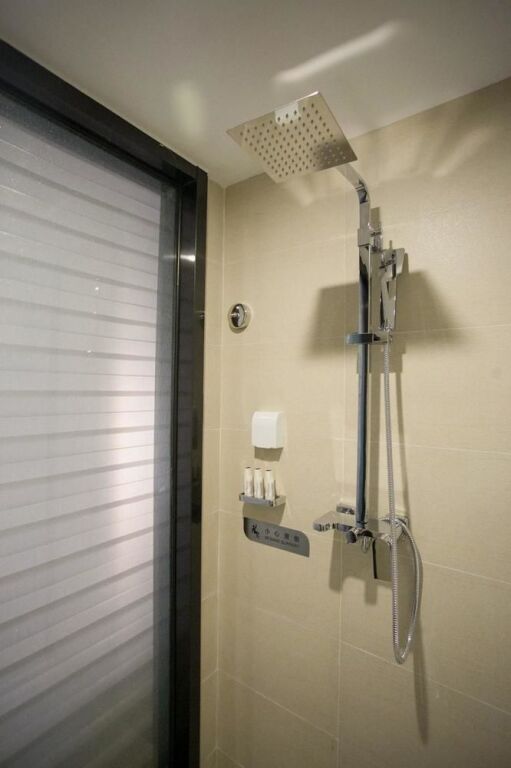 Гуанчжоу: Lavande Hotel JHWG Metro Station