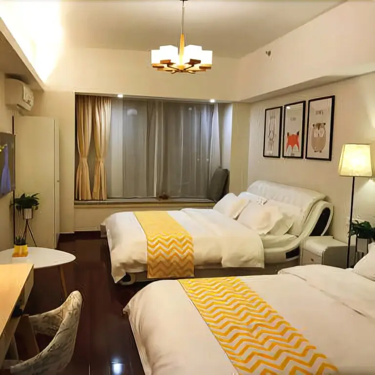 Вэйхай: Parallel World Courtyard Hotel