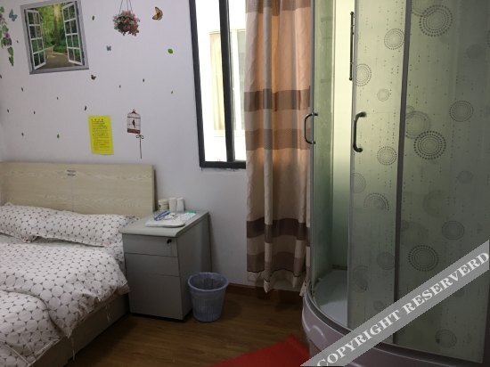 Ухань: Qitian Apartment