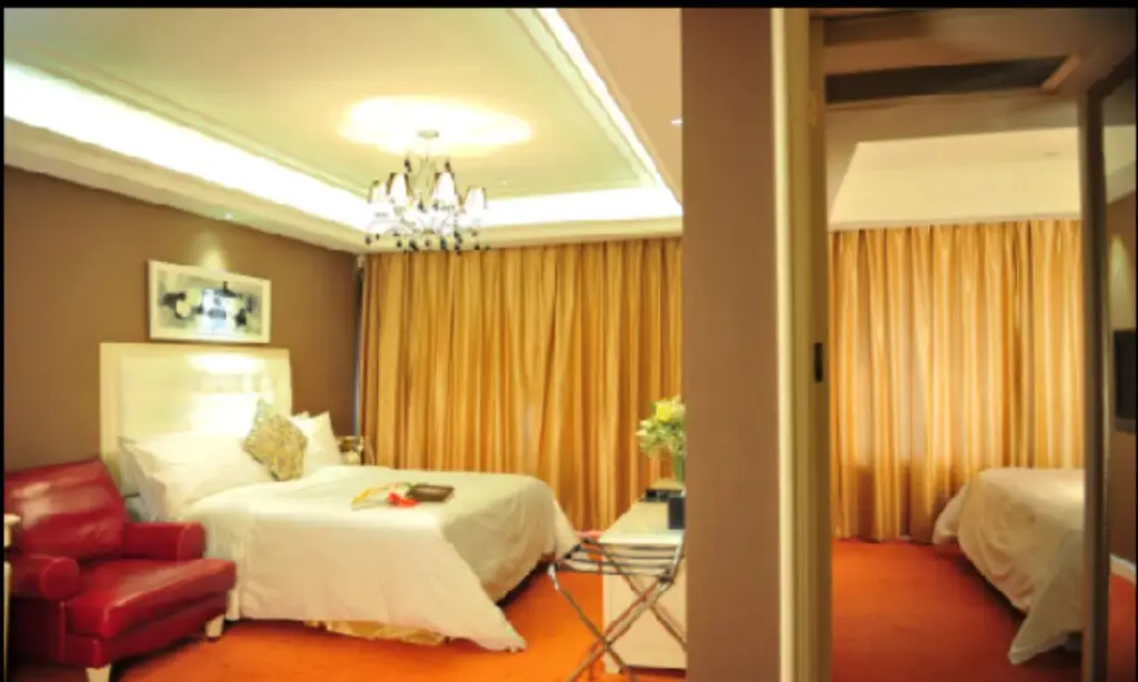 Сучжоу: Wealthy All Suite