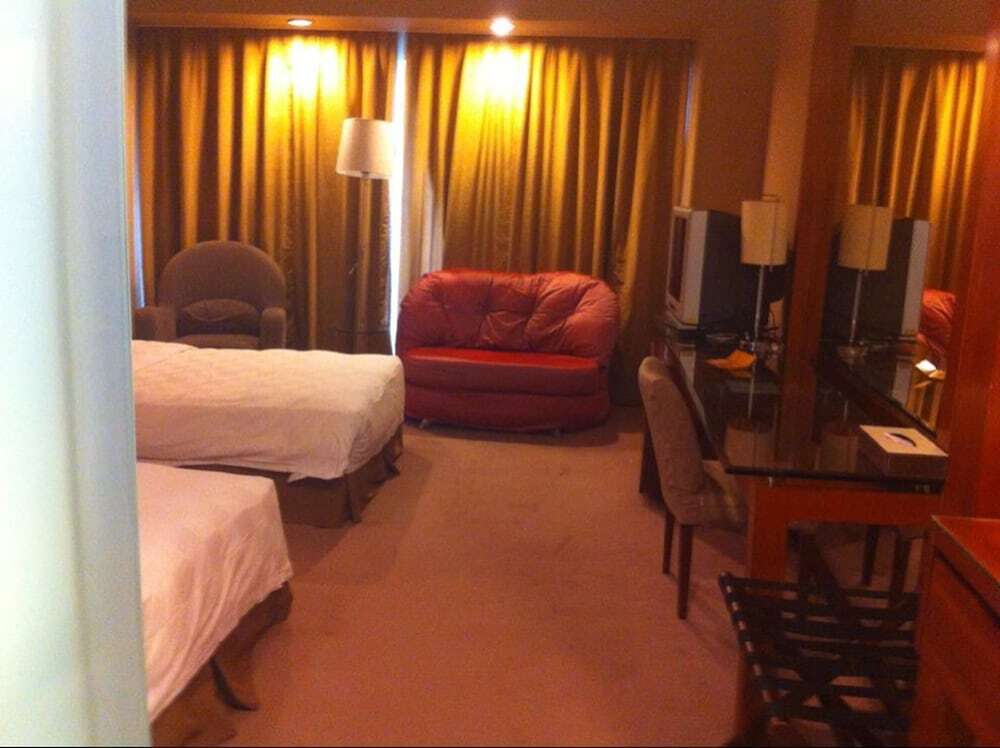 Шэньчжэнь: New Times Hotel Shenzhen