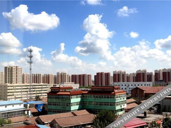Тяньцзинь: Super 8 (Tianjin Wuqing Jingjin Fashion Square)