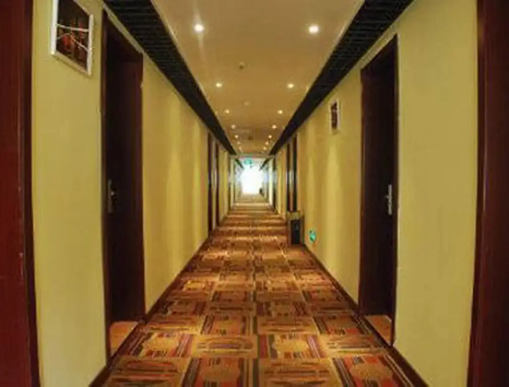 Ханчжоу: Super 8 Hotel Hangzhou Jing Zhou Lu