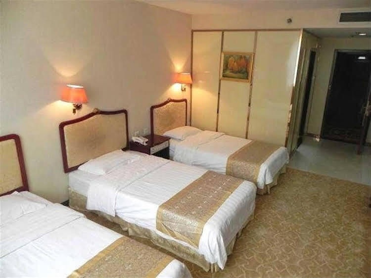 Пекин: Beijing Century Huangshan Hotel (Qianmen Street)