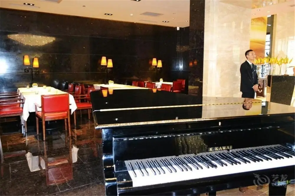 Super 8 Hotel Hohhot Yi Ju — фото 1