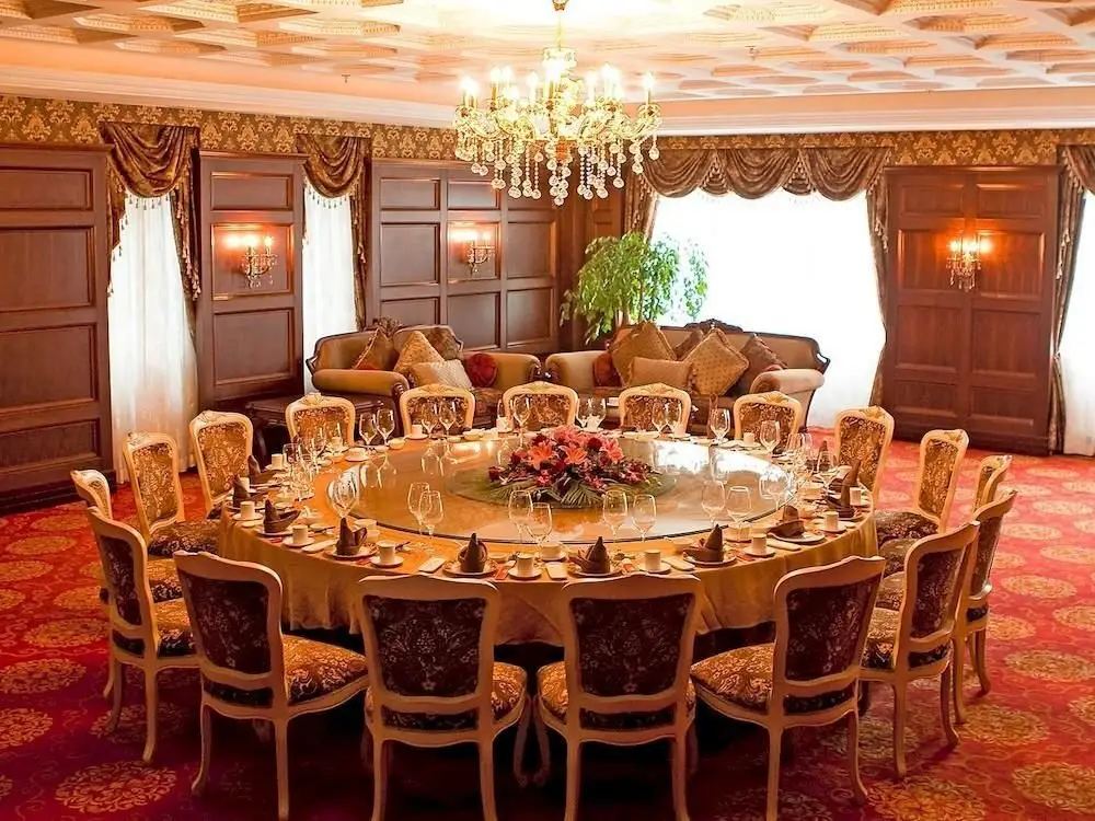 Шанхай: Shanghai Ashford Castle Hotel