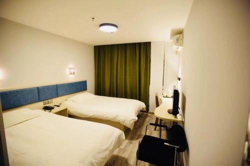 Шанхай: Motel168 Shanghai Cao Yang Village