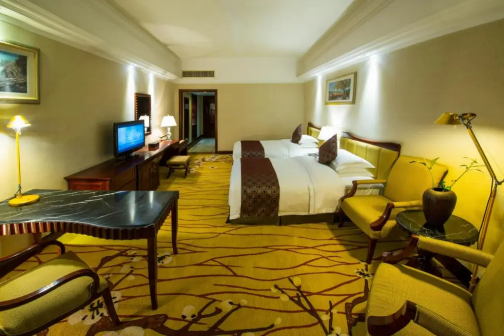 Гуанчжоу: Phoenix City Hotel