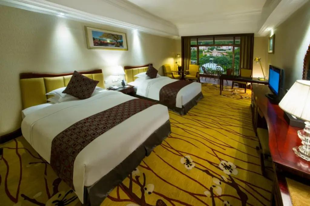 Гуанчжоу: Phoenix City Hotel