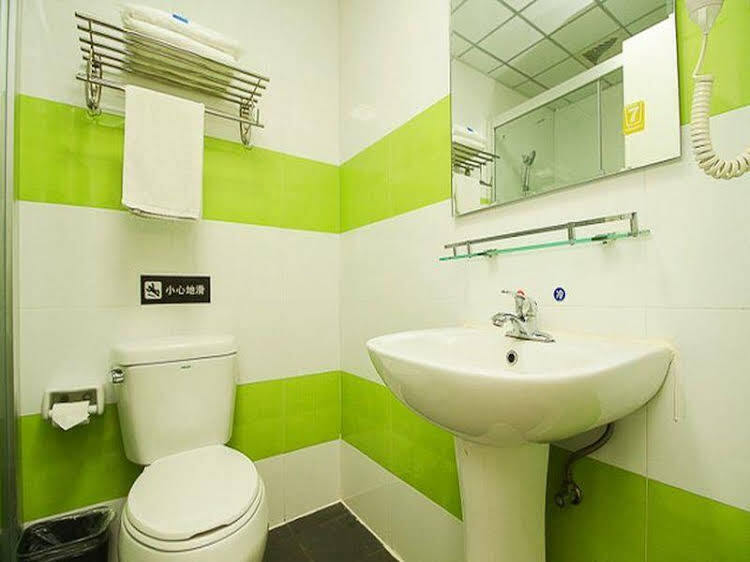 Хайкоу: 7 Days Inn Haixiu Middle Road