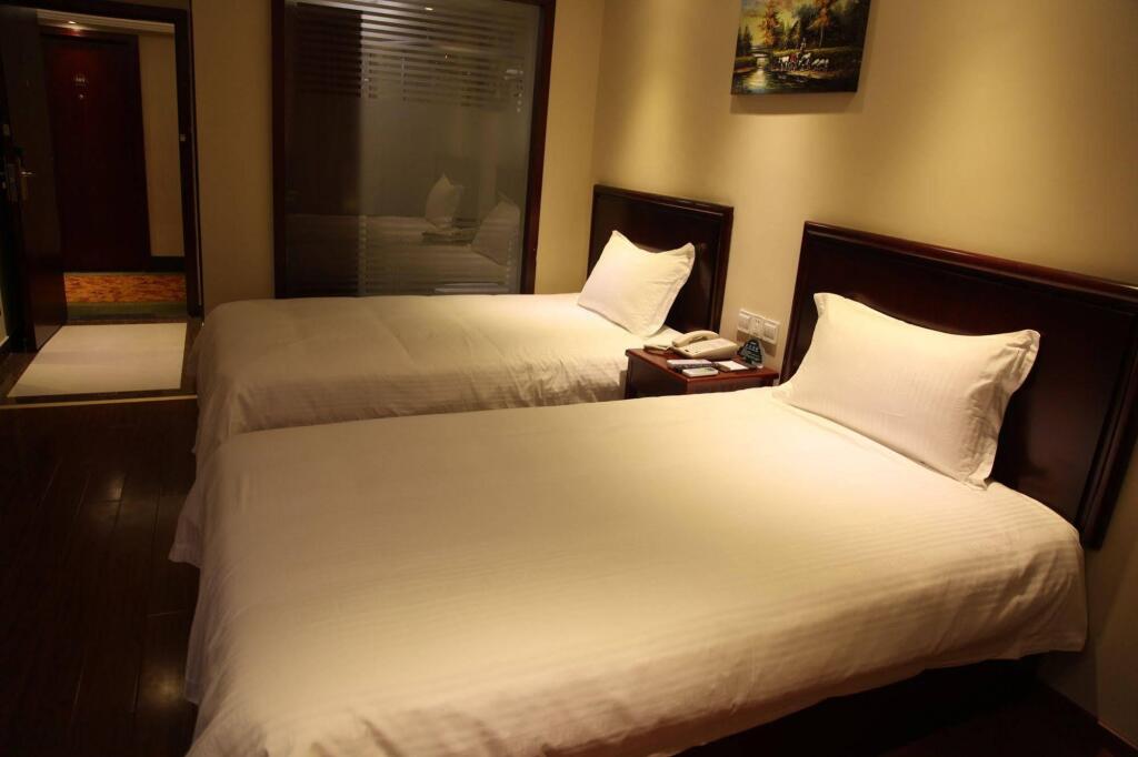 Шаньтоу: Greentree Inn Shantou Jinping District Hulu City Yuepu Expressway Junction Hotel