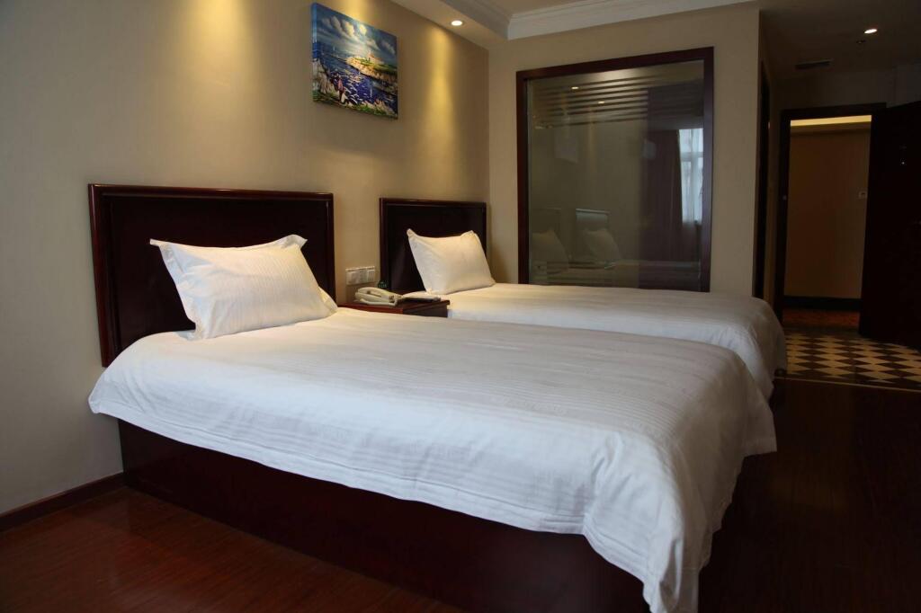 Шаньтоу: Greentree Inn Shantou Jinping District Hulu City Yuepu Expressway Junction Hotel
