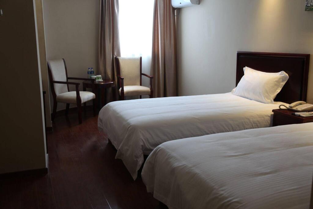 Шаньтоу: Greentree Inn Shantou Jinping District Hulu City Yuepu Expressway Junction Hotel