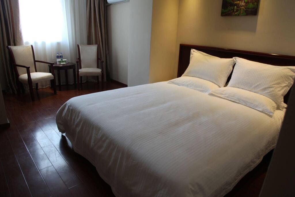 Шаньтоу: Greentree Inn Shantou Jinping District Hulu City Yuepu Expressway Junction Hotel