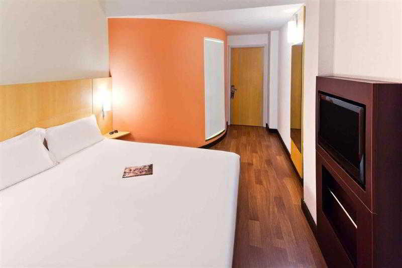 Нинбо: Ibis Ningbo Qianhu