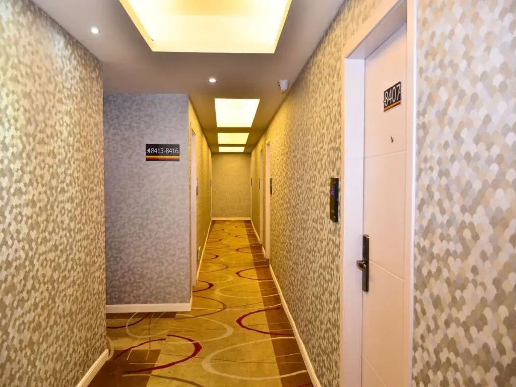 Иу: Super 8 Hotel Yiwu Binwang