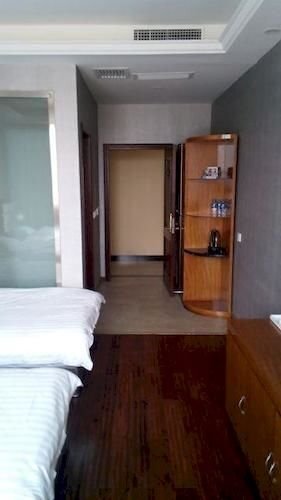 Тяньцзинь: Tianjin Hexiangruihe Business Hotel