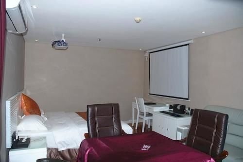 Шэньчжэнь: Yulongting Cinema Hotel