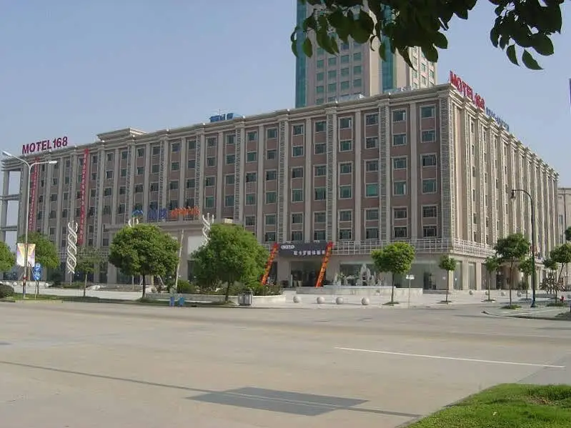 Шанхай: Motel 168 Shanghai Jinshan Shihua Inn