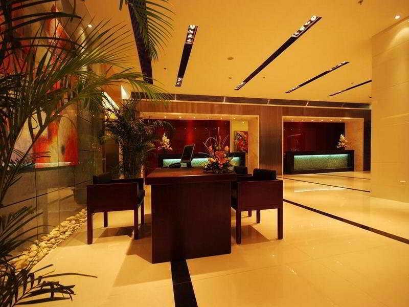 Шанхай: Ramada Shanghai Hongkou