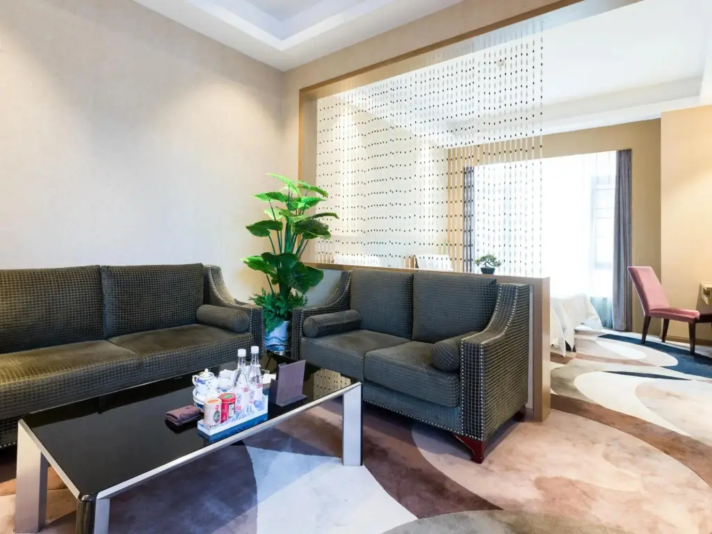 Шэньчжэнь: Pengker Deluxe Collection Nanshan
