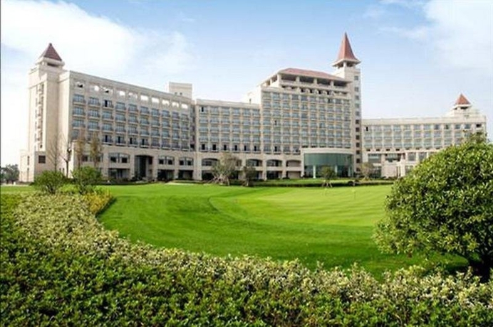 Шанхай: Crowne Plaza Lake Malaren